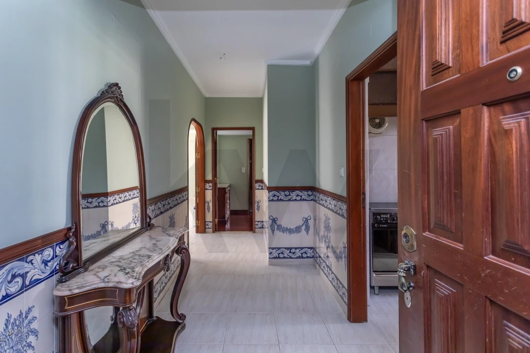 Apartamento T2 para Arrendamento em Ajuda Foto 5