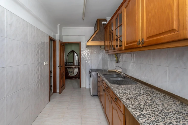 Apartamento T2 para Arrendamento em Ajuda Foto 13