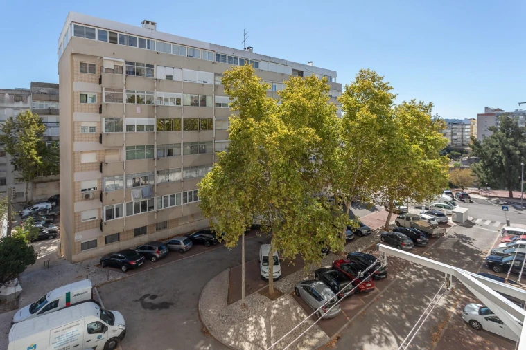 Apartamento T2 para Arrendamento em Ajuda Foto 27
