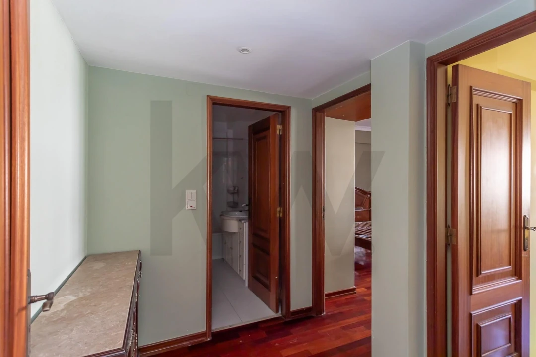 Apartamento T2 para Arrendamento em Ajuda Foto 11