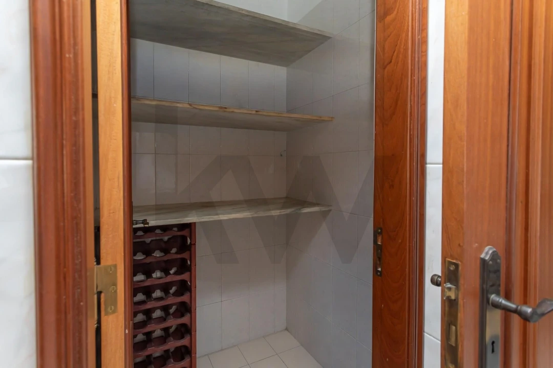 Apartamento T2 para Arrendamento em Ajuda Foto 14