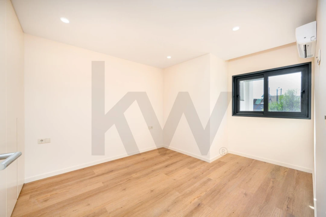 Apartamento T1 para Venda em Gandra Foto 5