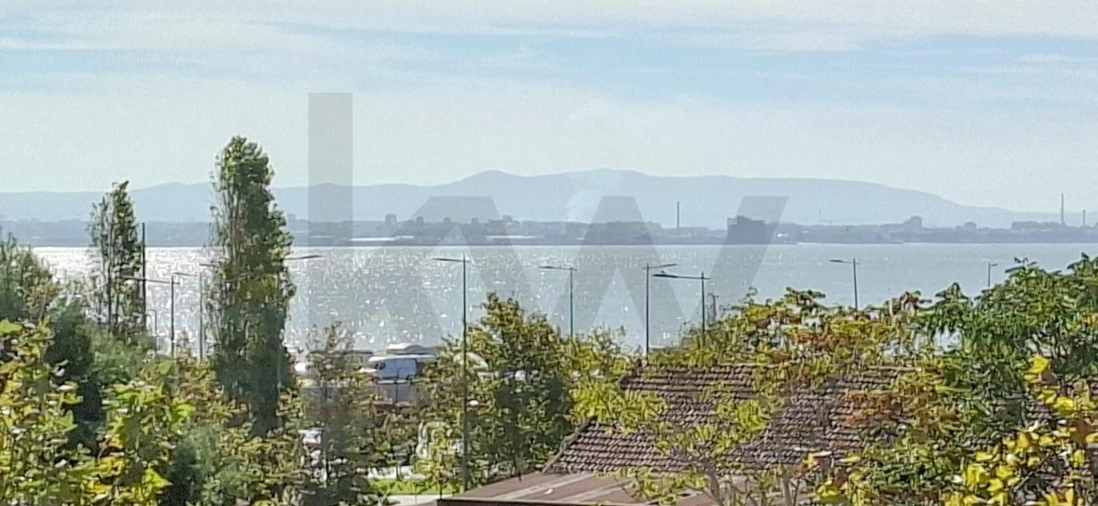 Apartamento T2 para Arrendamento em Marvila Foto 21