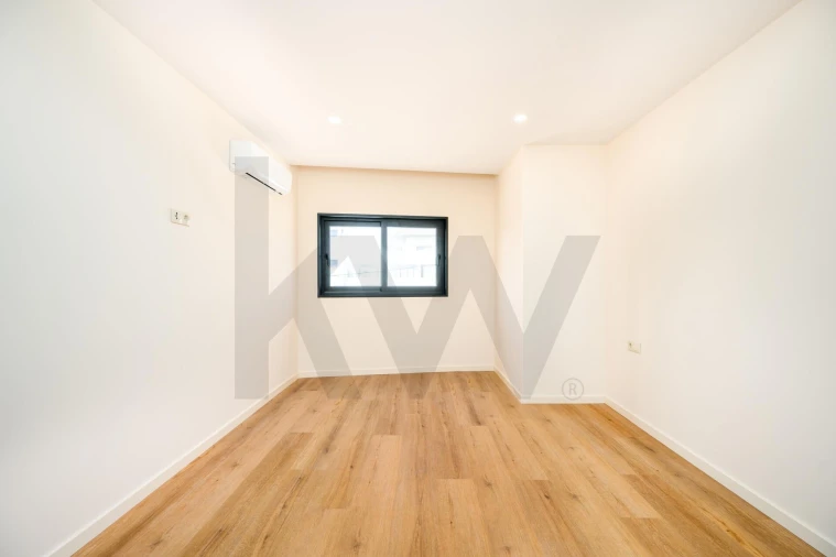 Apartamento T1 para Venda em Gandra Foto 4