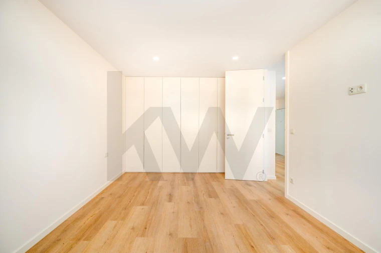 Apartamento T1 para Venda em Gandra Foto 5