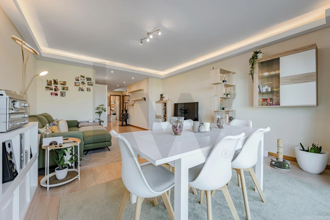 Apartamento T2 para Venda em Amora Foto 5