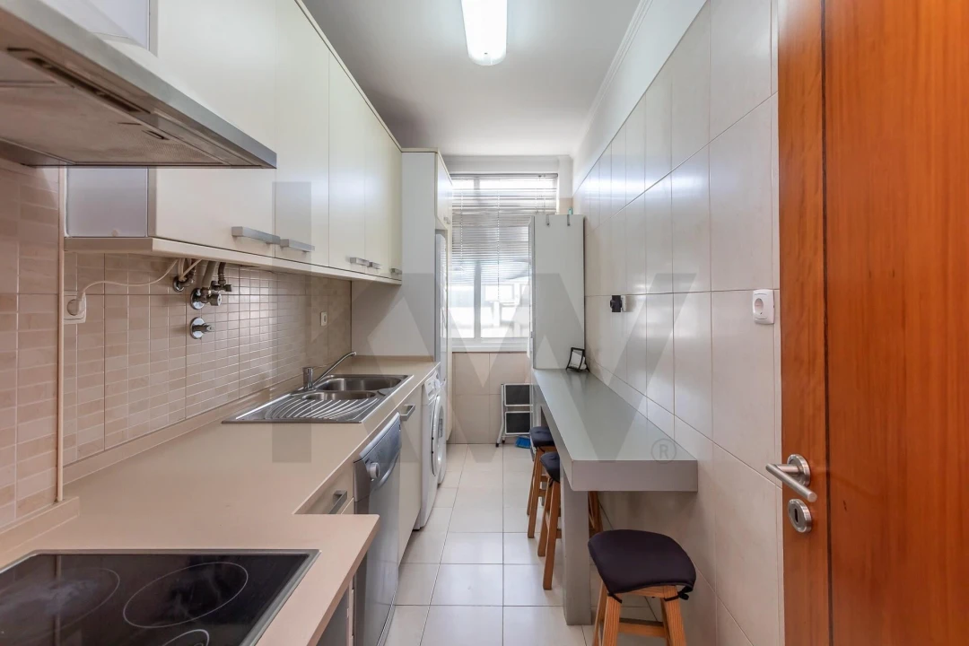 Apartamento T2 para Venda em Benfica Foto 9