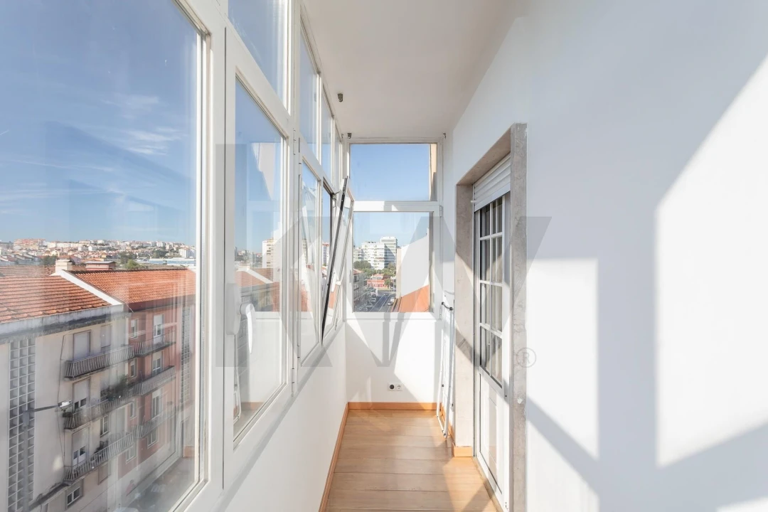 Apartamento T2 para Venda em Benfica Foto 23