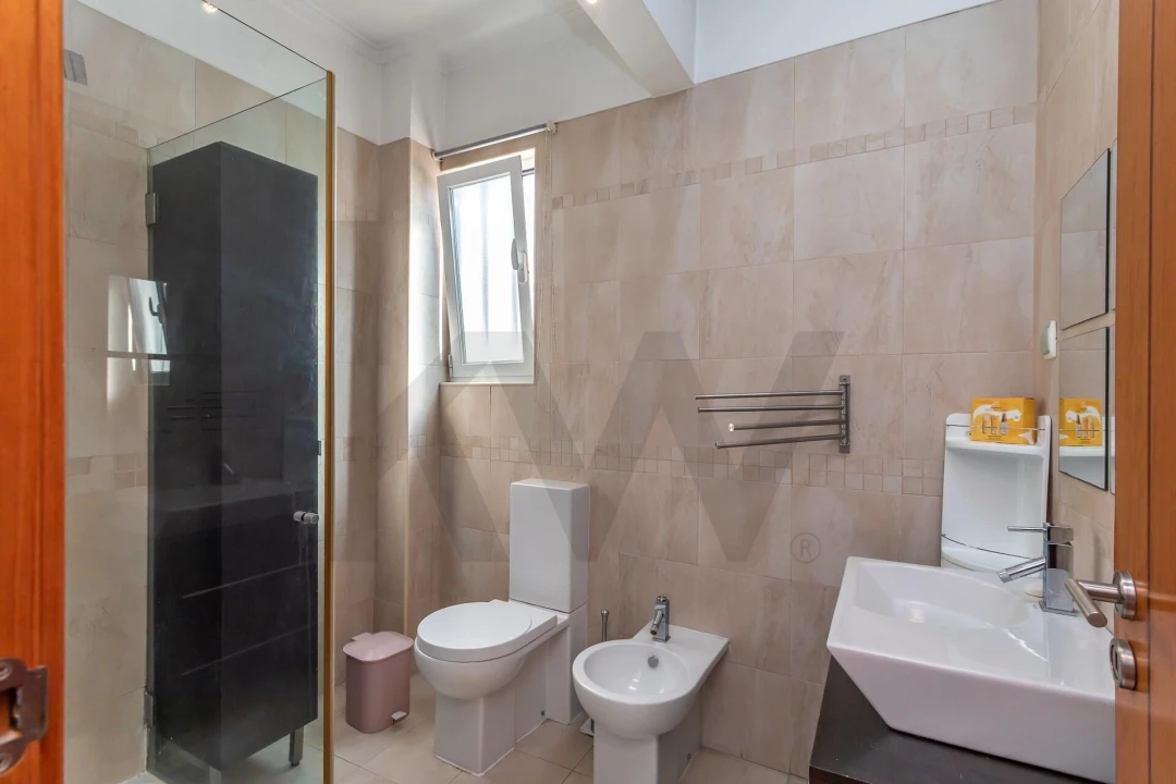 Apartamento T2 para Venda em Benfica Foto 26