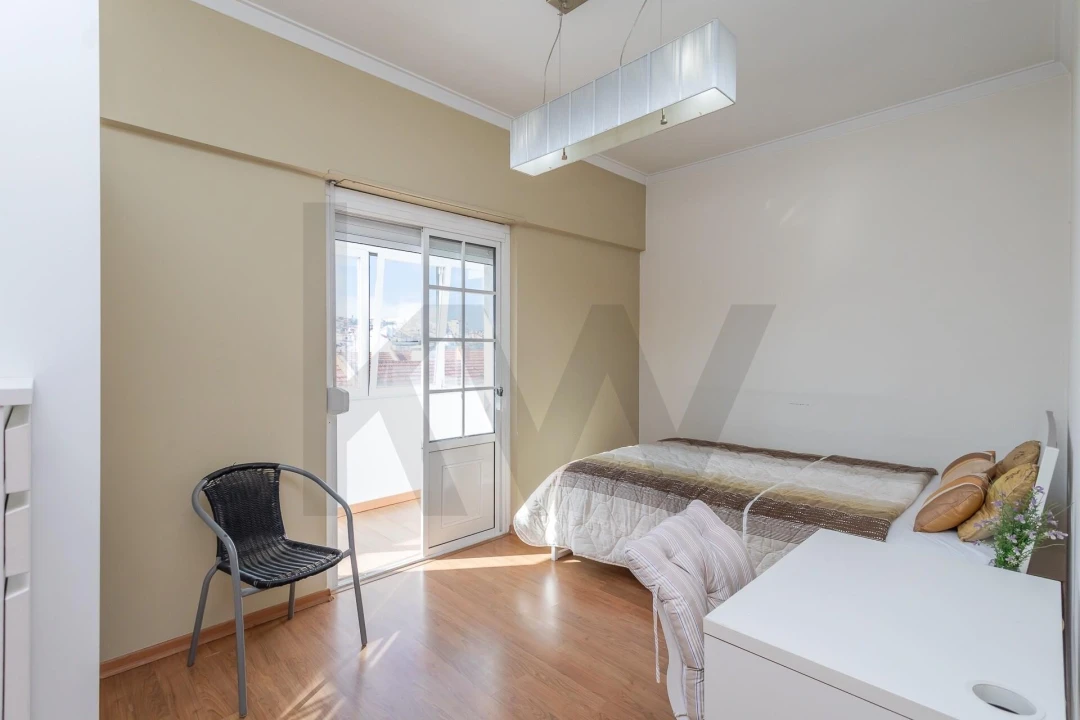Apartamento T2 para Venda em Benfica Foto 18