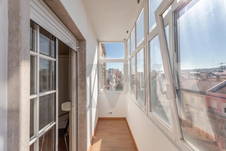 Apartamento T2 para Venda em Benfica Foto 22