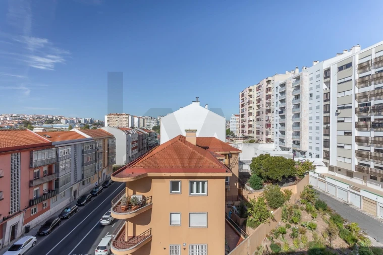 Apartamento T2 para Venda em Benfica Foto 15