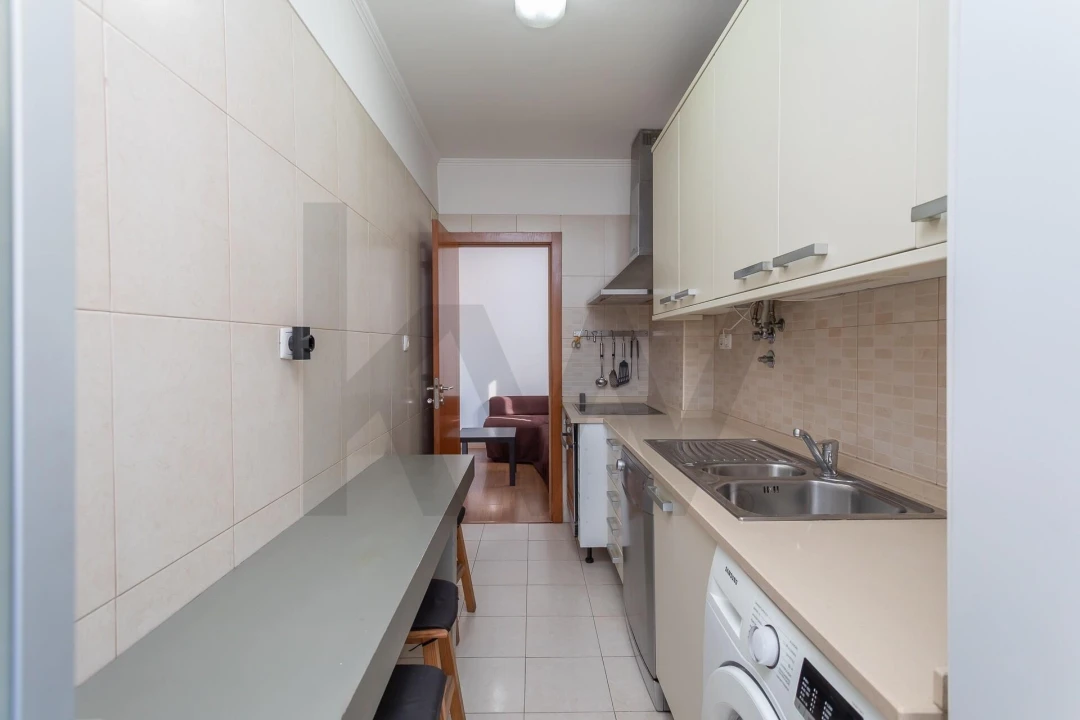 Apartamento T2 para Venda em Benfica Foto 10