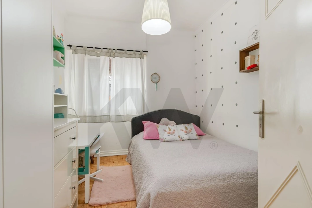 Apartamento T2 para Venda em Campolide Foto 13