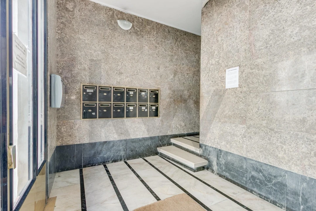 Apartamento T2 para Venda em Campolide Foto 26
