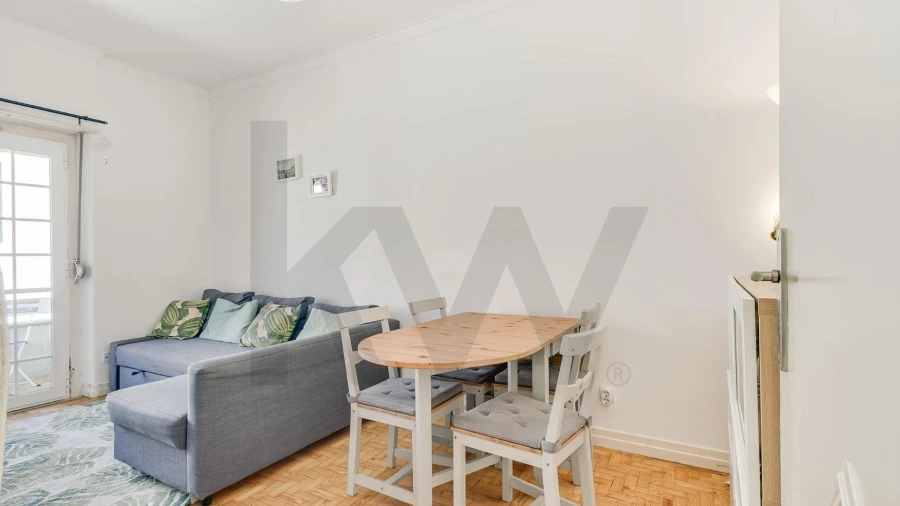 Apartamento T2 para Venda em Campolide