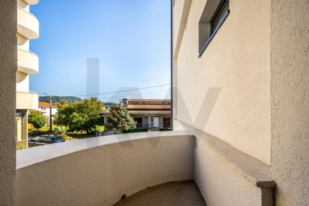 Apartamento T1 para Venda em Gandra Foto 6