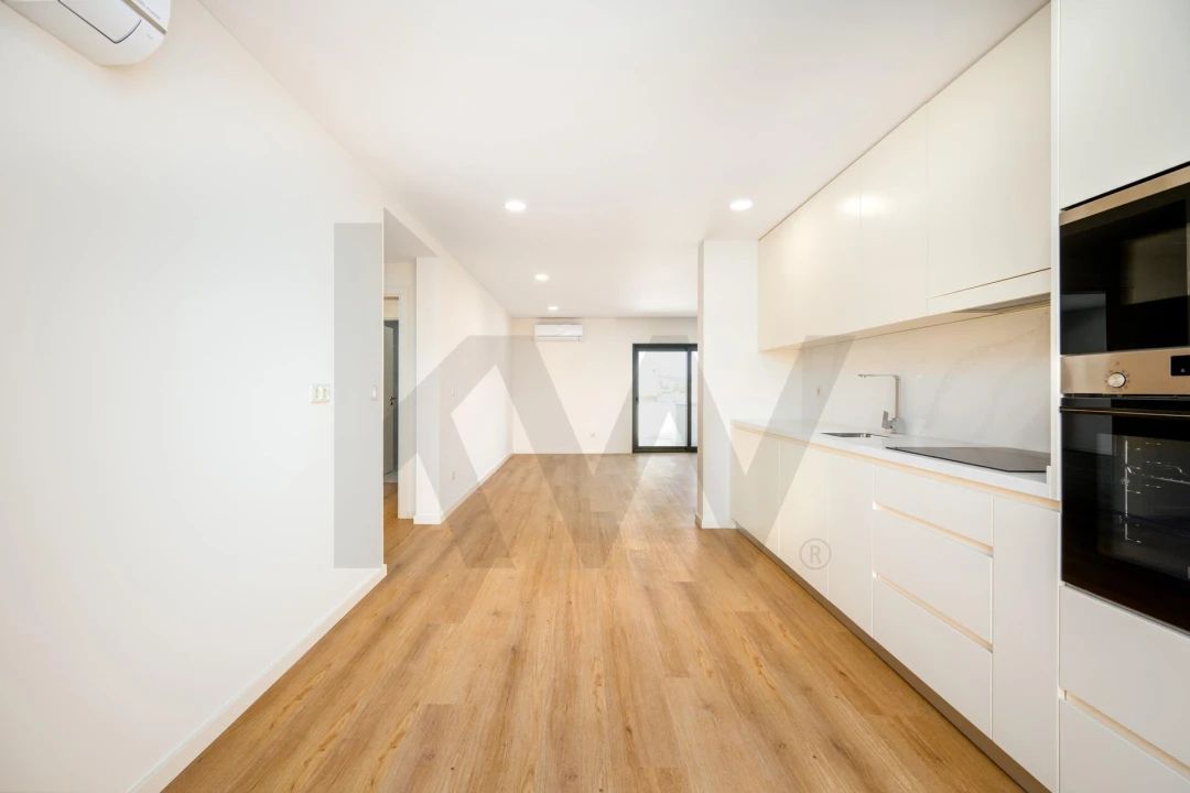 Apartamento T2 para Venda em Gandra Foto 4
