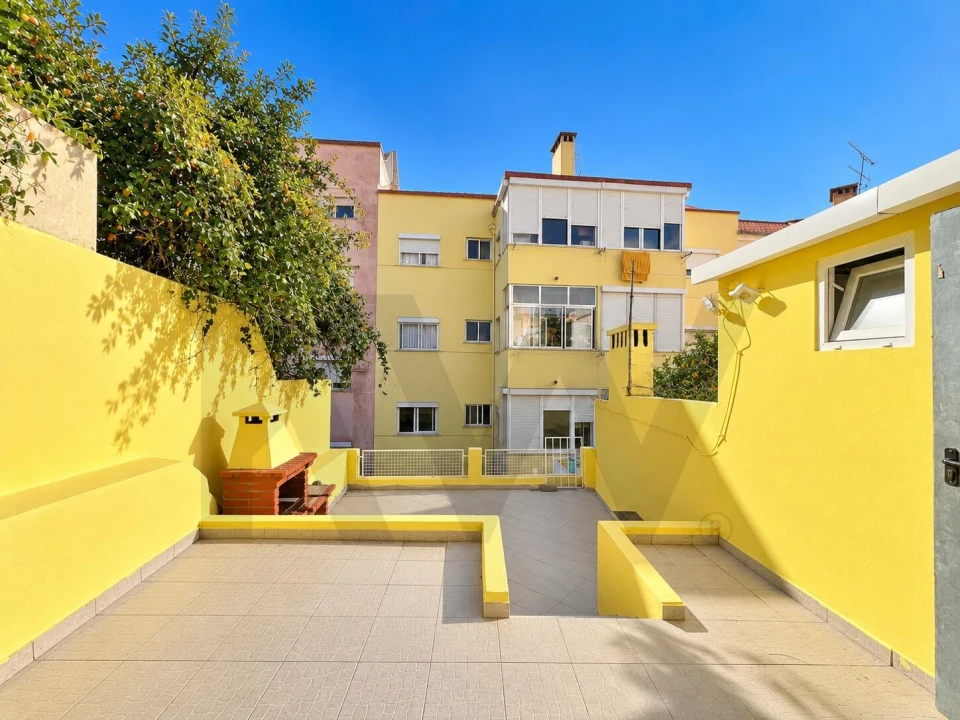Apartamento T2 para Venda em Mina de Água Foto 30