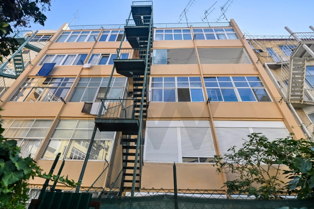 Apartamento T4 para Venda em Arroios Foto 25