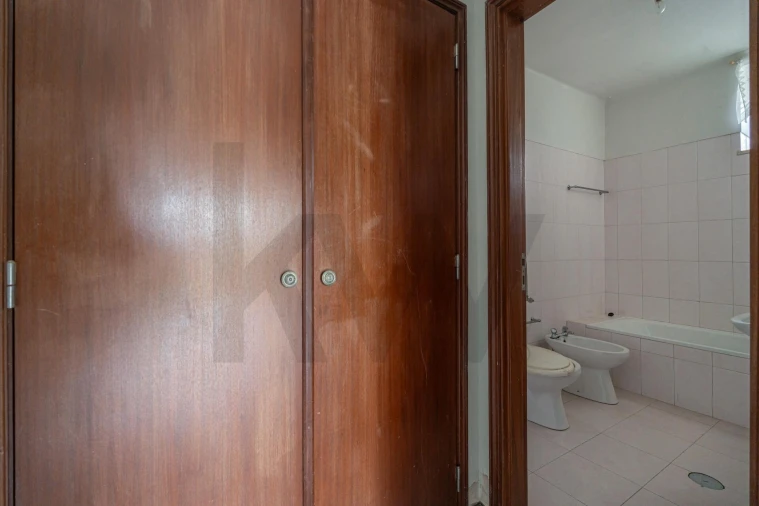 Apartamento T1 para Venda em São Martinho do Bispo e Ribeira de Frades Foto 14