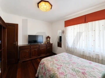 Moradia T5 para Venda em Marvila, Ribeira Santarém, São Salvador, São Nicolau