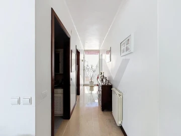 Moradia T5 para Venda em Marvila, Ribeira Santarém, São Salvador, São Nicolau