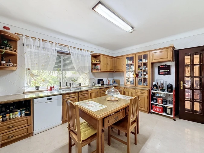 Moradia T5 para Venda em Marvila, Ribeira Santarém, São Salvador, São Nicolau Foto 12