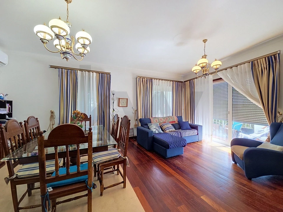 Moradia T4 para Venda em Marvila, Ribeira Santarém, São Salvador, São Nicolau Foto 4