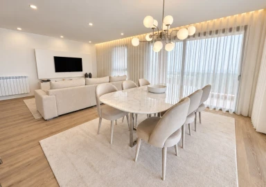 Apartamento T3 para Venda em Póvoa de Varzim, Beiriz e Argivai