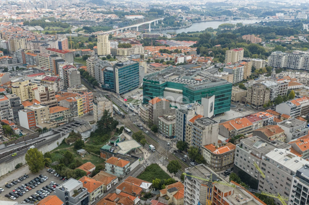Apartamento T3 para Venda em Mafamude e Vilar do Paraíso Foto 27