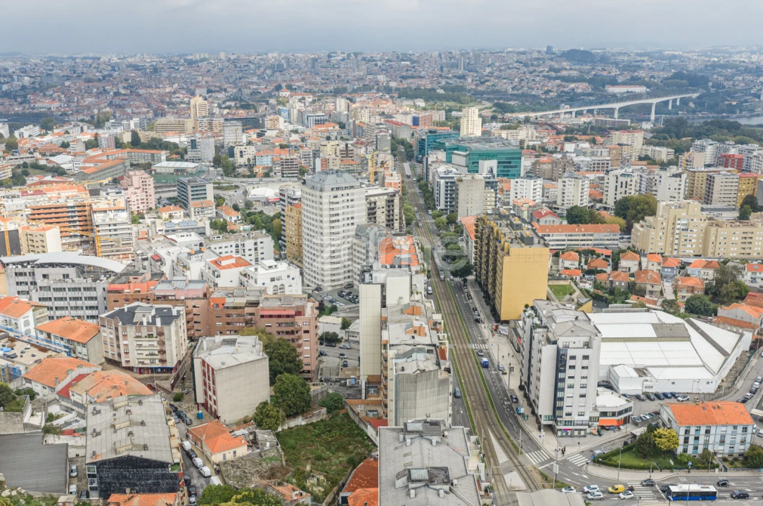 Apartamento T3 para Venda em Mafamude e Vilar do Paraíso Foto 28
