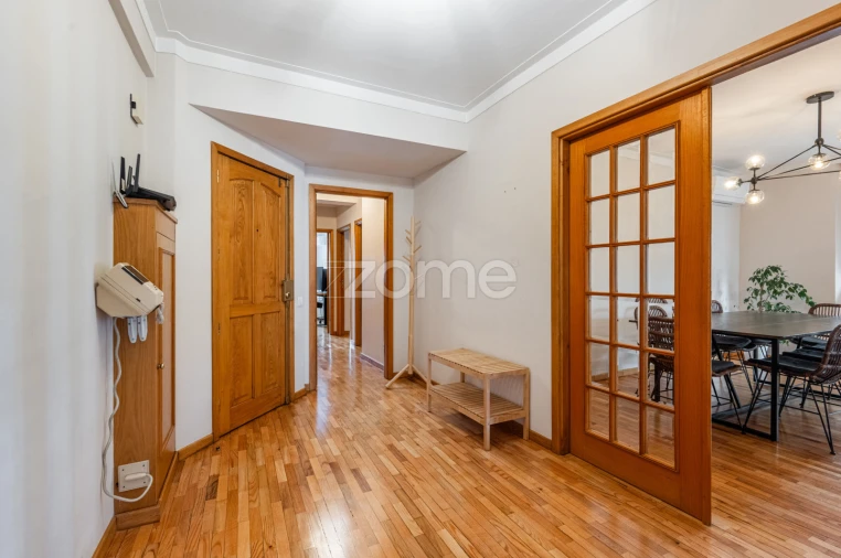 Apartamento T3 para Venda em Mafamude e Vilar do Paraíso Foto 4