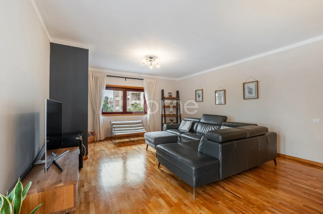 Apartamento T3 para Venda em Mafamude e Vilar do Paraíso Foto 6