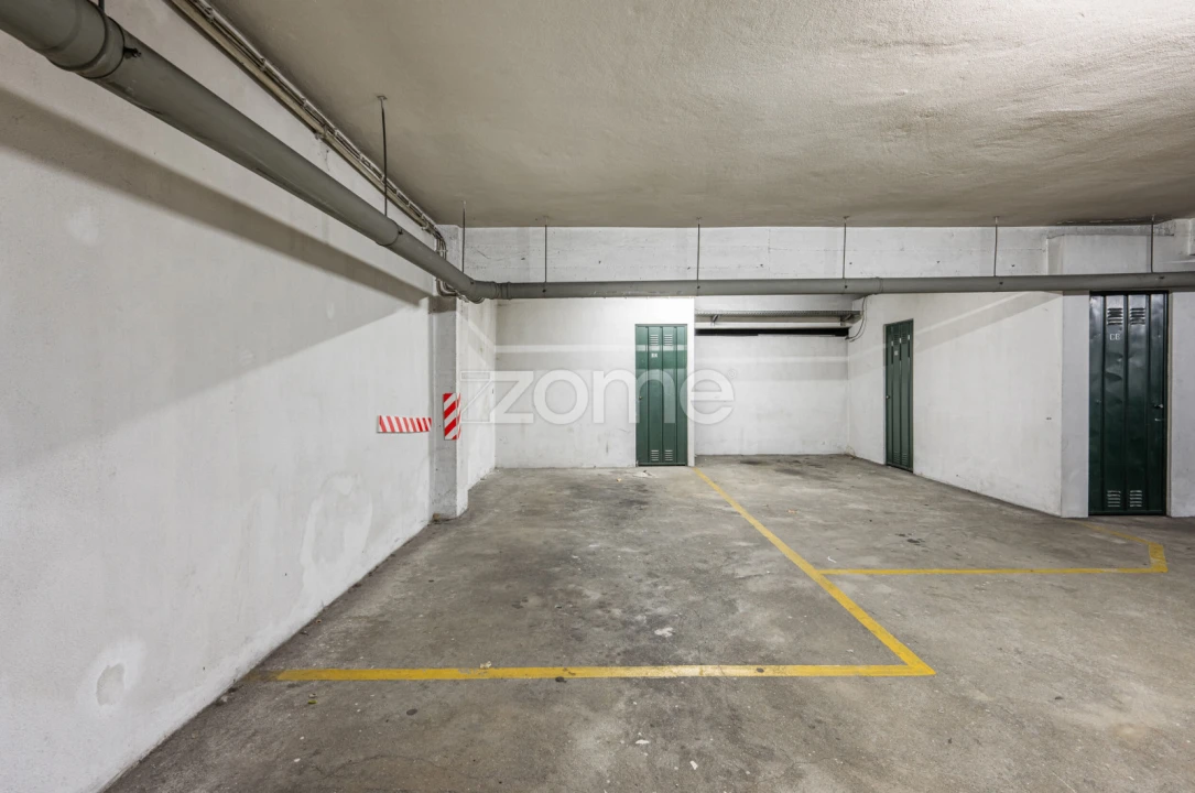 Apartamento T3 para Venda em Mafamude e Vilar do Paraíso Foto 30
