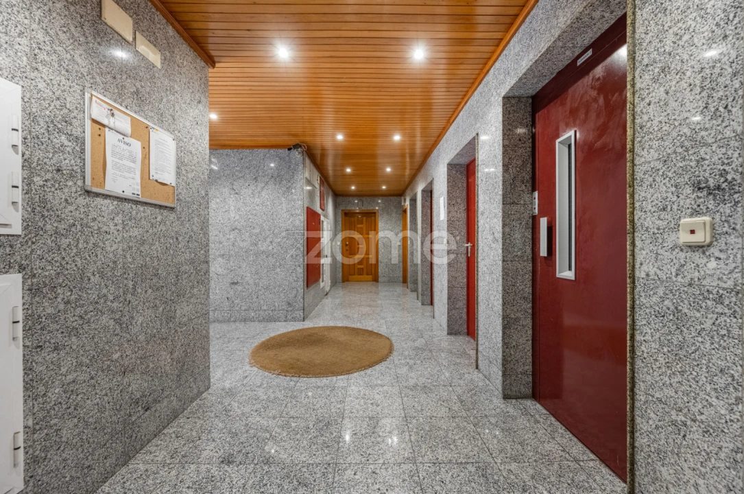 Apartamento T2 para Venda em Chafe Foto 3