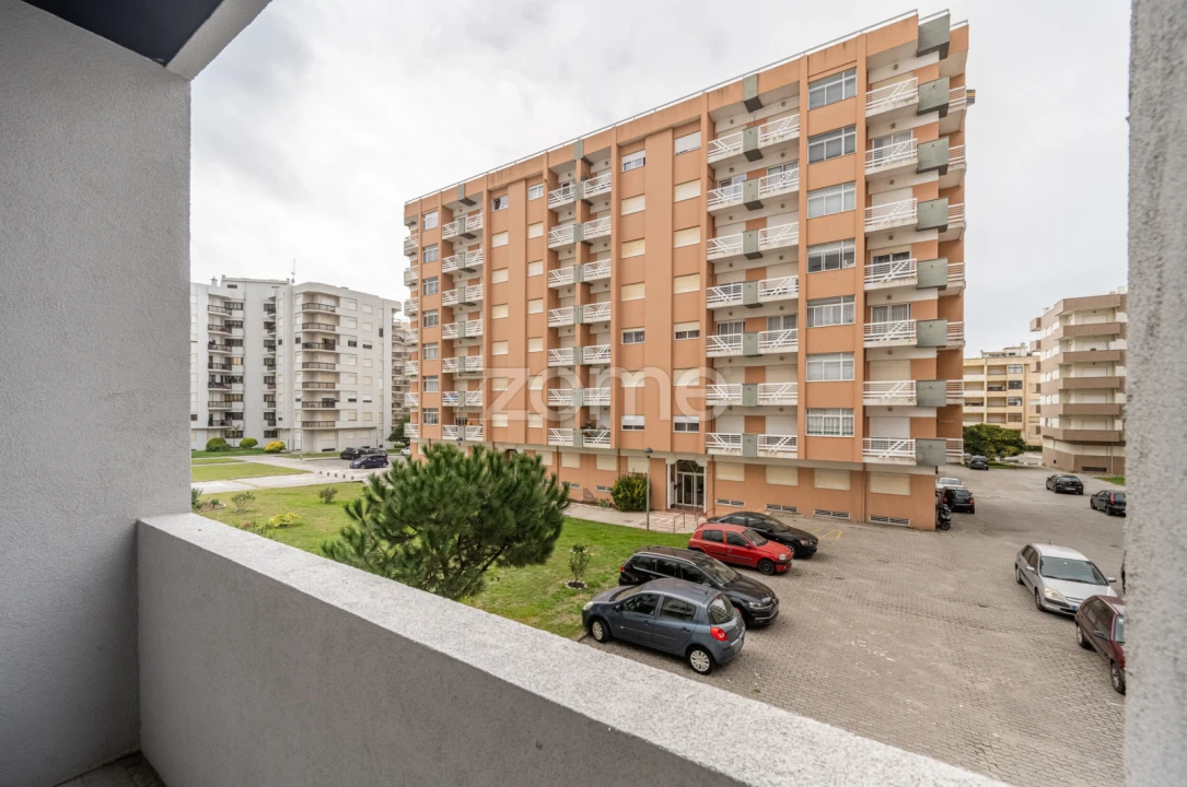 Apartamento T2 para Venda em Chafe Foto 11