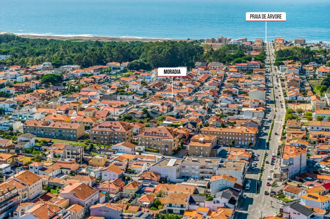 Moradia T5 para Venda em Arvore Foto 21