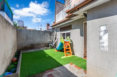 Moradia T5 para Venda em Arvore