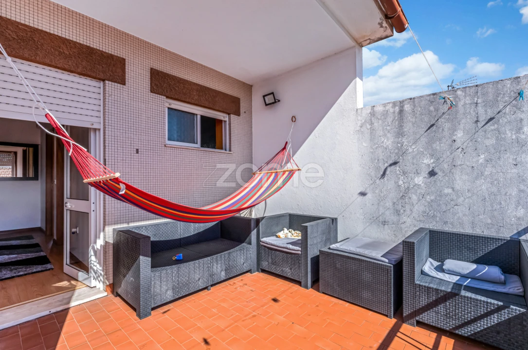 Moradia T5 para Venda em Arvore Foto 13