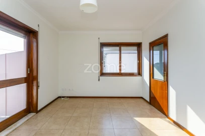 Apartamento T3 para Arrendamento em Cidade da Maia