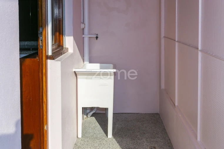 Apartamento T3 para Arrendamento em Cidade da Maia Foto 25