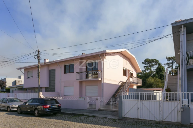 Apartamento T3 para Arrendamento em Cidade da Maia Foto 2