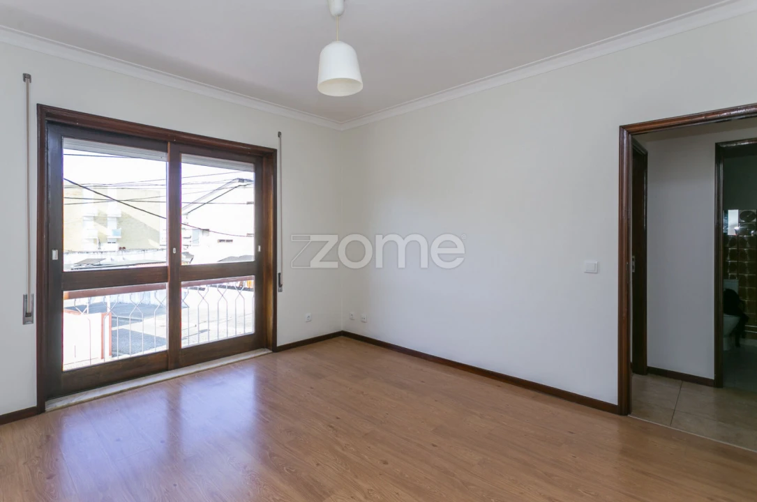 Apartamento T3 para Arrendamento em Cidade da Maia Foto 17