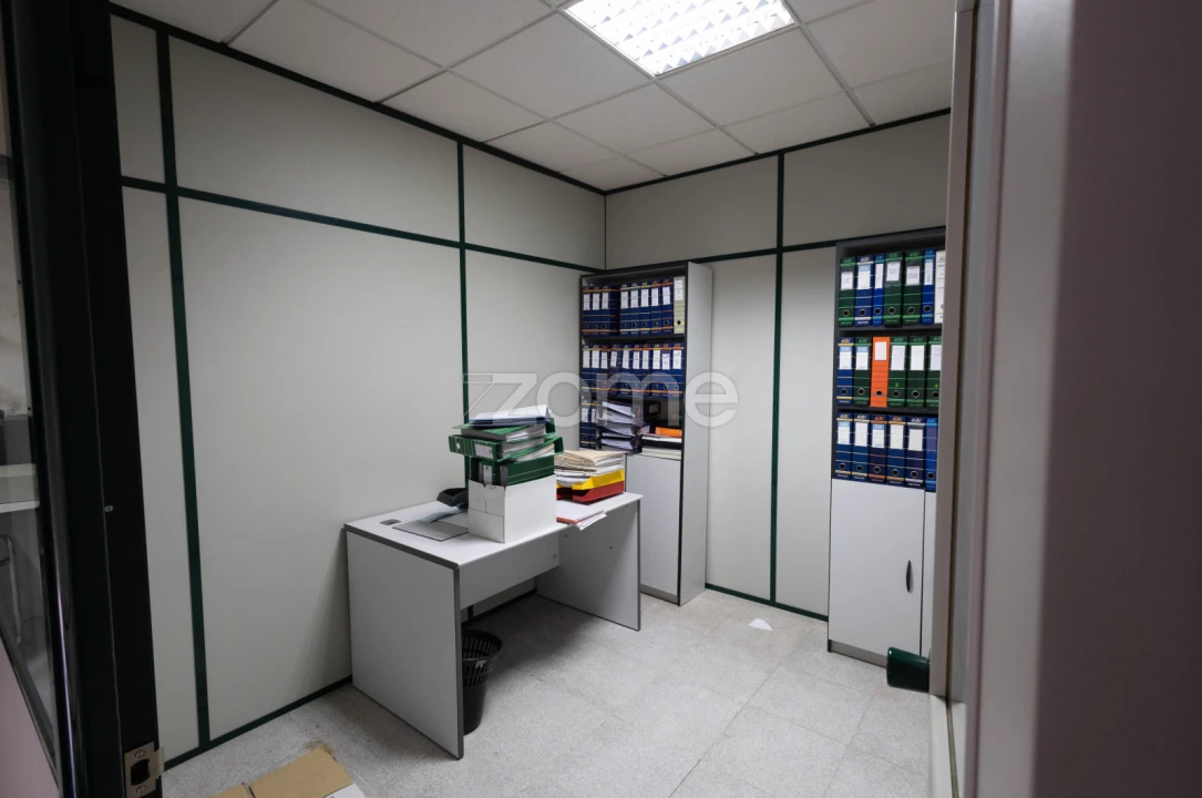 Escritório para Venda em Custóias, Leça do Balio e Guifões Foto 12