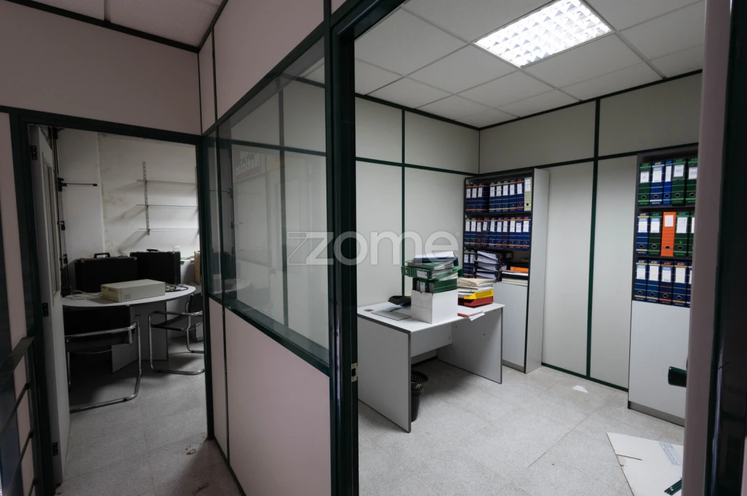 Escritório para Venda em Custóias, Leça do Balio e Guifões Foto 13