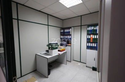 Escritório para Venda em Custóias, Leça do Balio e Guifões