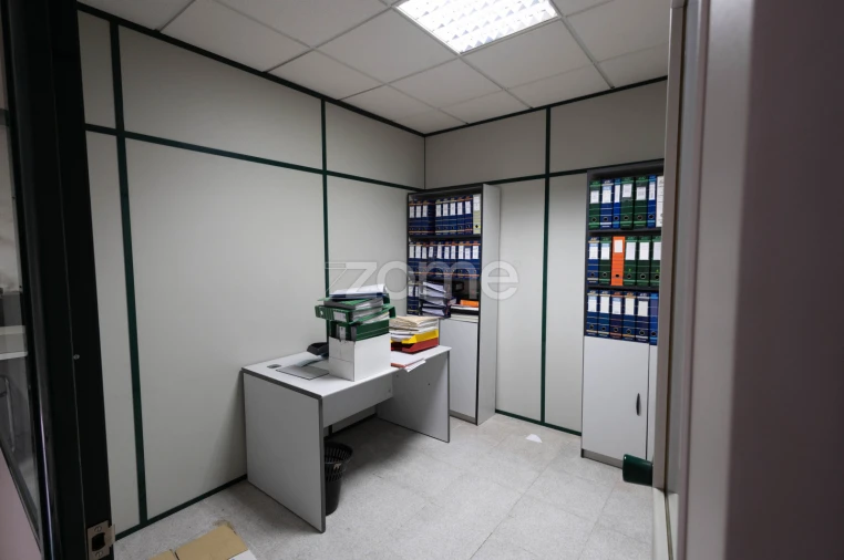 Escritório para Venda em Custóias, Leça do Balio e Guifões Foto 12