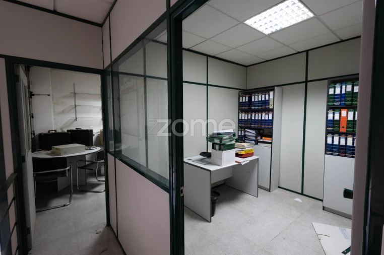 Escritório para Venda em Custóias, Leça do Balio e Guifões Foto 13