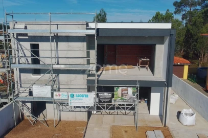 Moradia T3 para Venda em Seroa